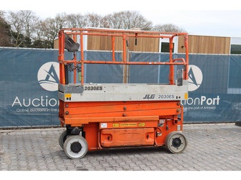 Scissor lift JLG