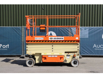Scissor lift JLG