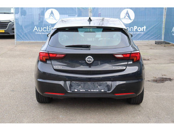 Saloon car Opel Astra: picture 5 Saloon car Opel Astra: picture 5