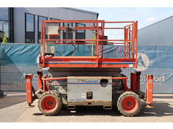 Scissor lift Skyjack SJ6832RT: picture 2