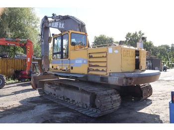 Crawler excavator Volvo EC230B: picture 4