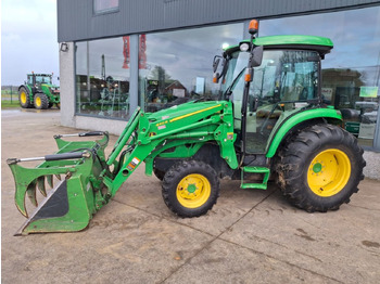 Compact tractor John Deere 4066R: picture 5