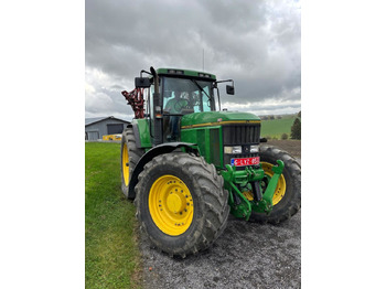 Farm tractor JOHN DEERE 7800