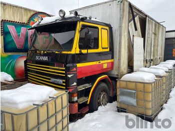 Cab chassis truck SCANIA R142