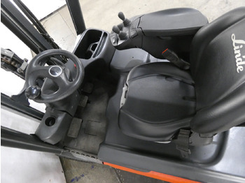 Electric forklift Linde E16: picture 3