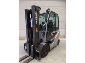 Electric forklift STILL RX60