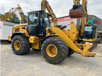 Wheel loader CATERPILLAR 926M