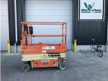 Scissor lift JLG