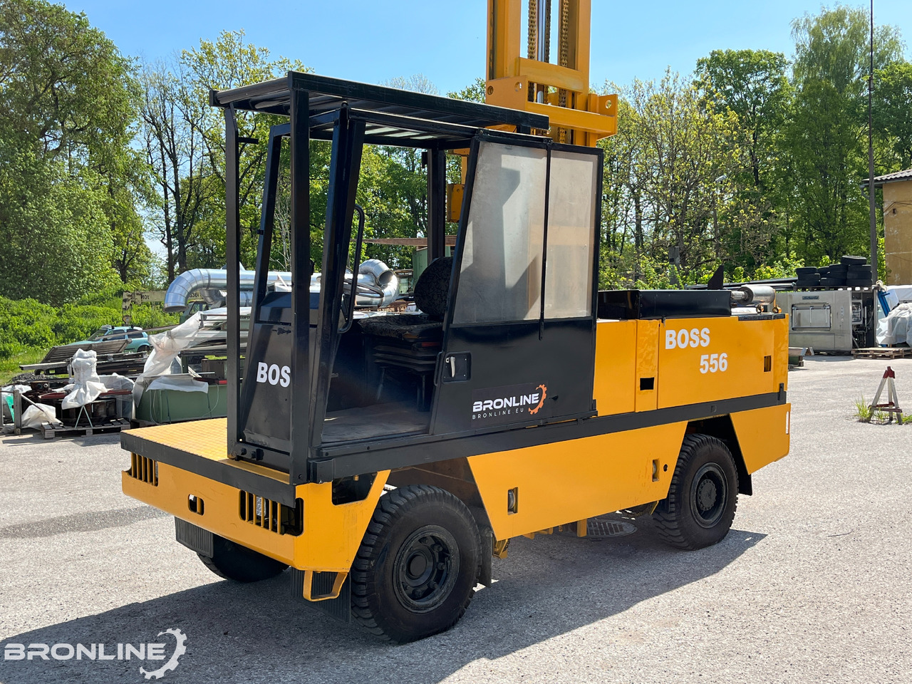 1984 LANCER BOSS 556 - Side loader: picture 1 1984 LANCER BOSS 556 - Side loader: picture 1