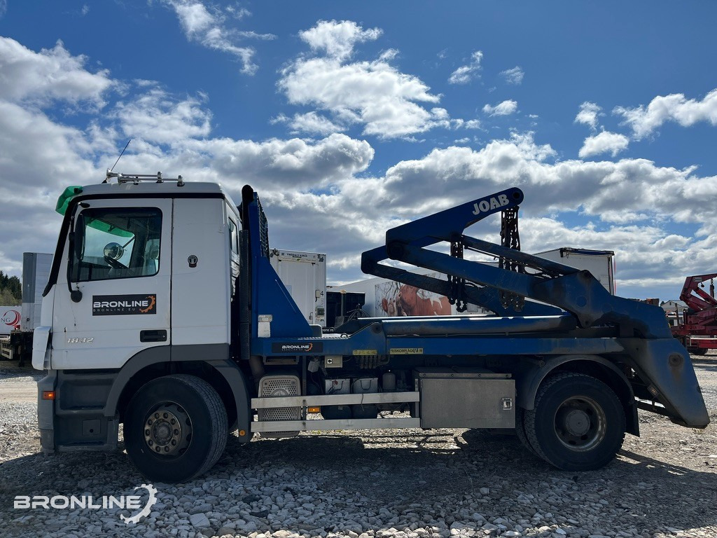 2004 Mercedes-Benz Actros 1832 Skip Loader Joab - Skip loader truck: picture 3 2004 Mercedes-Benz Actros 1832 Skip Loader Joab - Skip loader truck: picture 3
