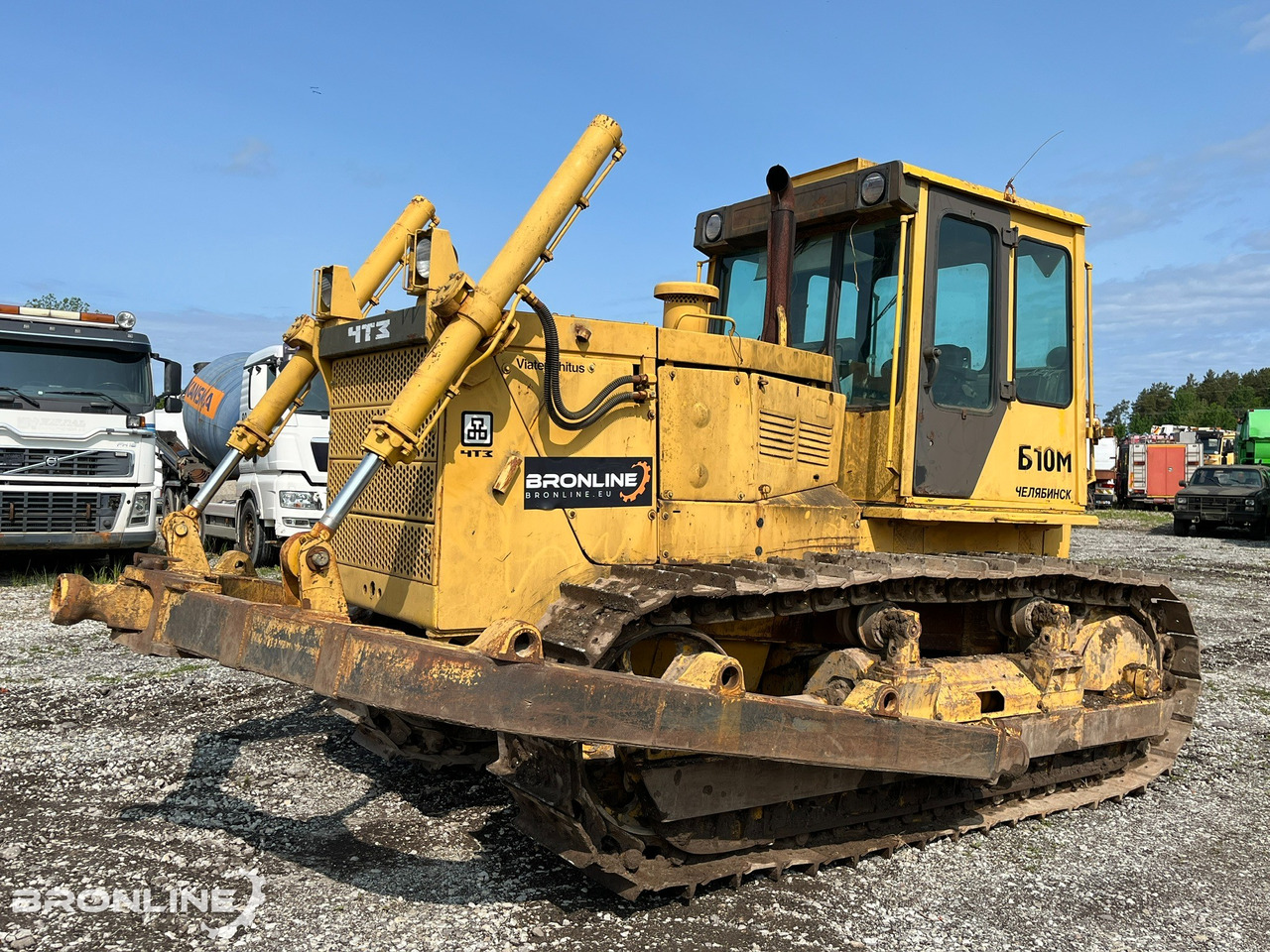 Bulldozer T10M B10M Buldooser: picture 1