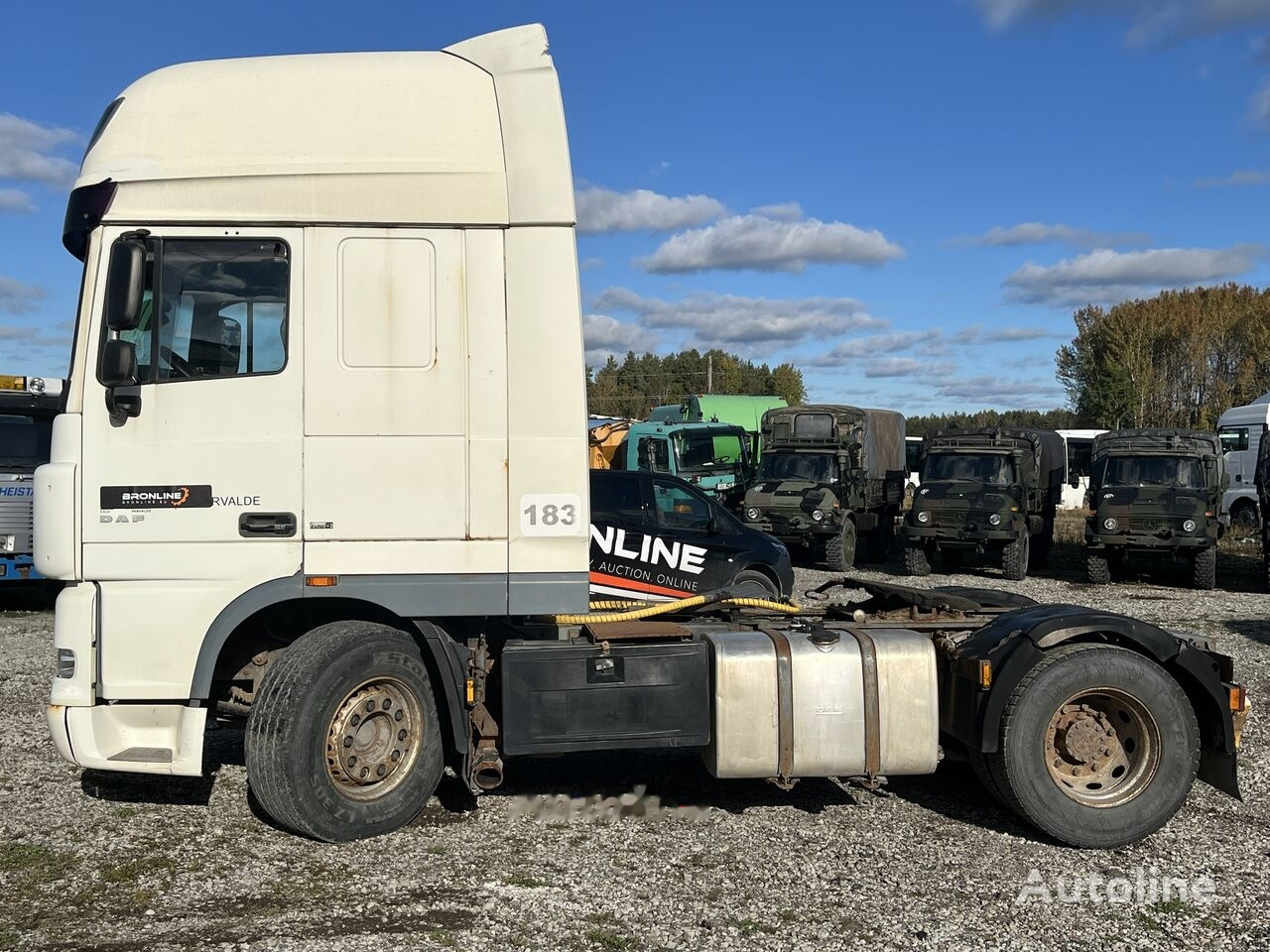 Tractor unit DAF XF 105: picture 1