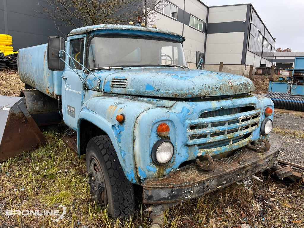 1988 ZIL 43141 - Truck: picture 2 1988 ZIL 43141 - Truck: picture 2