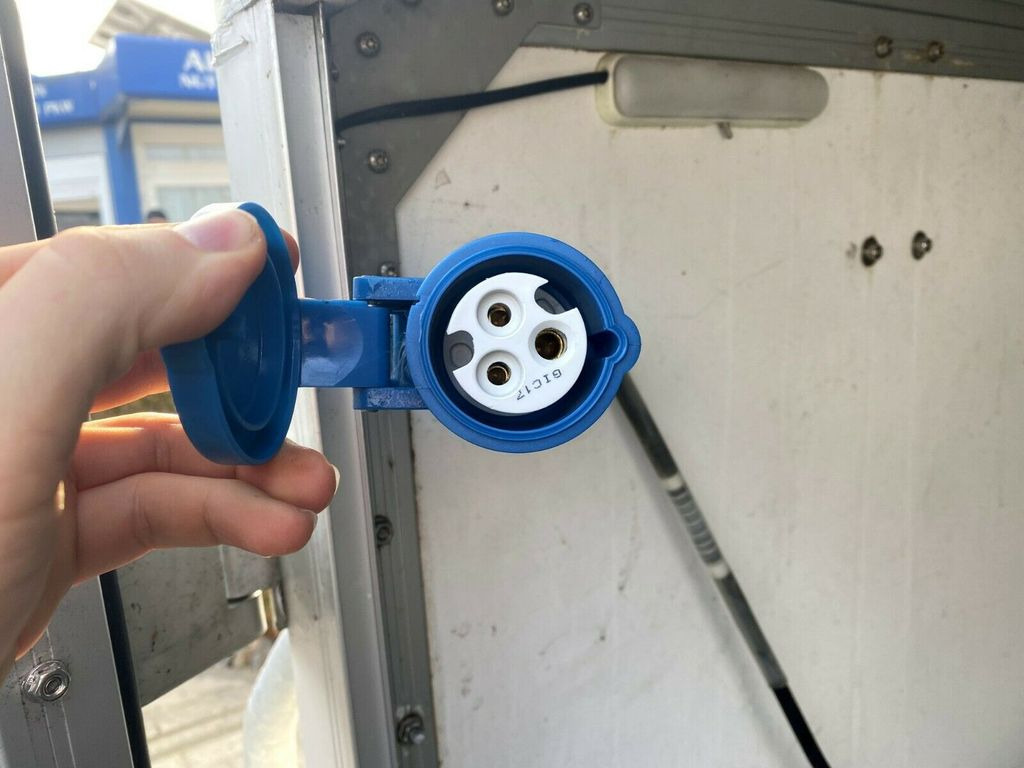 Hapert Wagenbouw Hapert B.V A22A Anhänger Hapert Wagenbouw Hapert B.V A22A Anhänger - Closed box trailer: picture 4 Hapert Wagenbouw Hapert B.V A22A Anhänger Hapert Wagenbouw Hapert B.V A22A Anhänger - Closed box trailer: picture 4