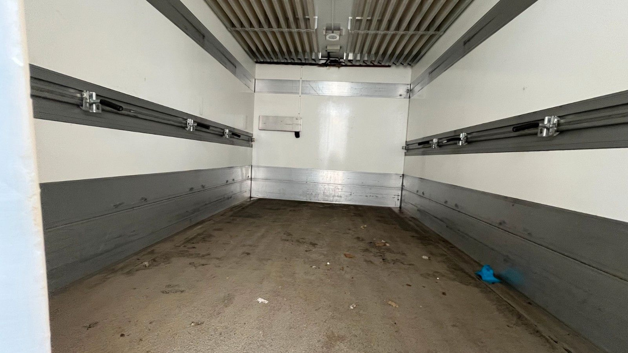 Iveco 50C18 Kühler Kühlkoffer Frigoblock Iveco 50C18 Kühler Kühlkoffer Frigoblock - Refrigerated delivery van: picture 5 Iveco 50C18 Kühler Kühlkoffer Frigoblock Iveco 50C18 Kühler Kühlkoffer Frigoblock - Refrigerated delivery van: picture 5