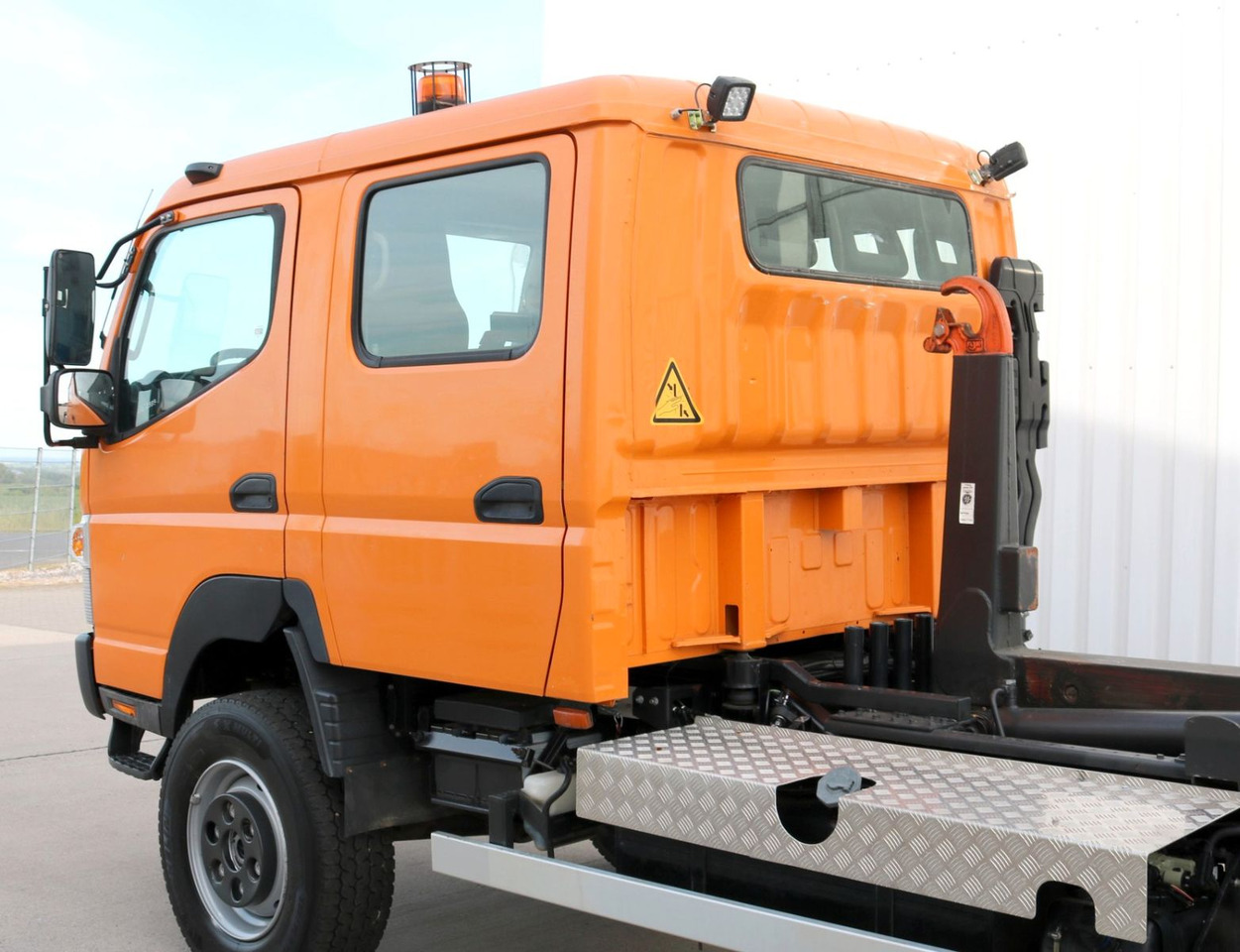 Mitsubishi CANTER 6C180 DOKA 4x4 KLIMA WINDE Standhz. 37tkm - Cab chassis truck: picture 5 Mitsubishi CANTER 6C180 DOKA 4x4 KLIMA WINDE Standhz. 37tkm - Cab chassis truck: picture 5