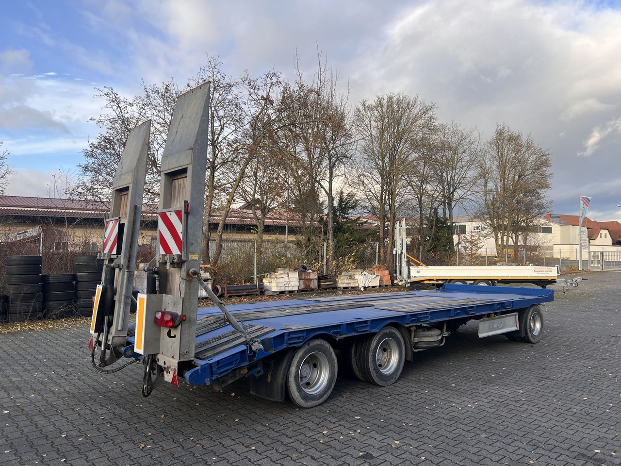3 Achs Tiefladeranhänger - Low loader trailer: picture 5 3 Achs Tiefladeranhänger - Low loader trailer: picture 5