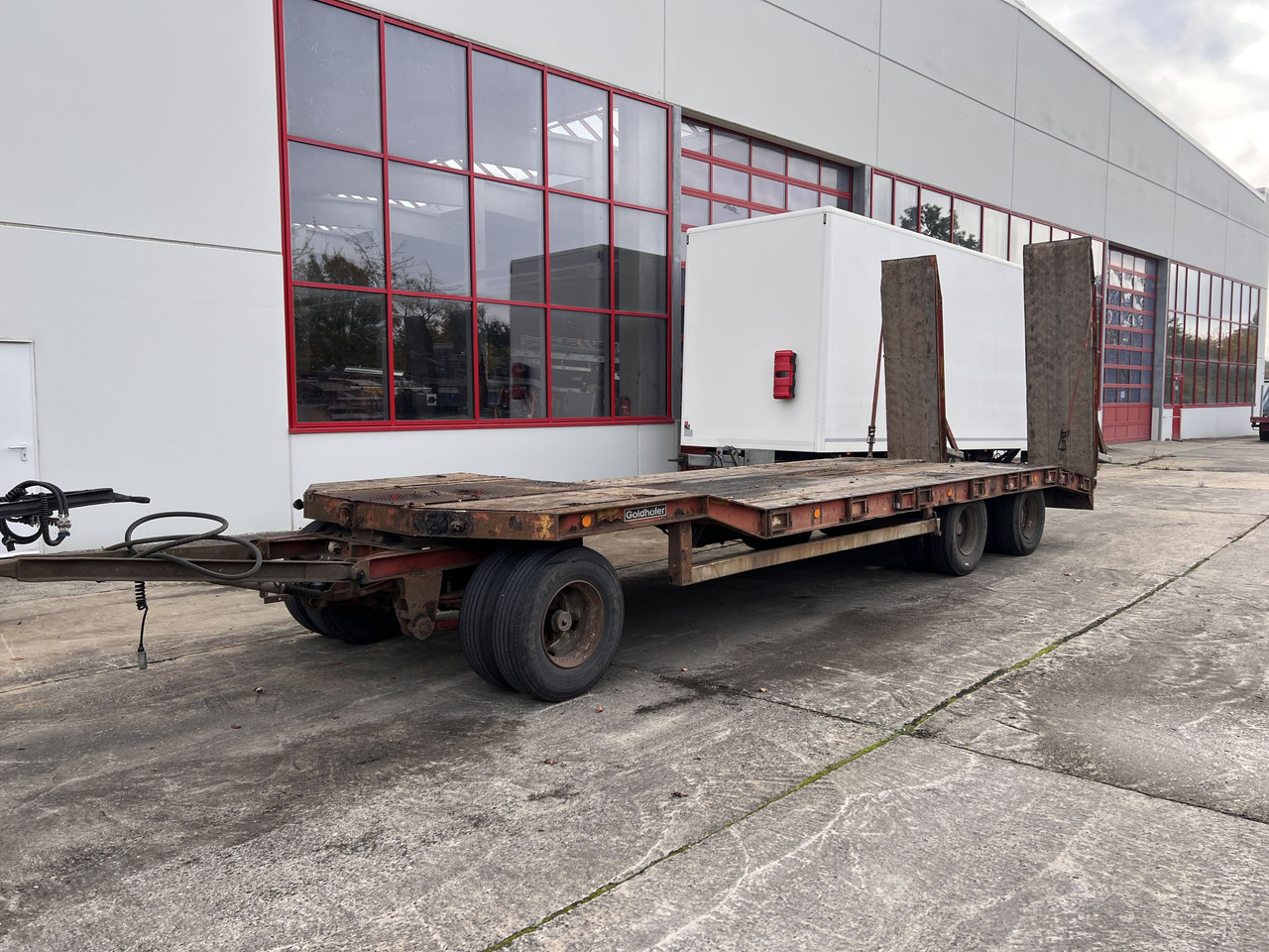 Goldhofer TU 3-24/80 3 Achs Tiefladeranhänger - Low loader trailer: picture 4 Goldhofer TU 3-24/80 3 Achs Tiefladeranhänger - Low loader trailer: picture 4