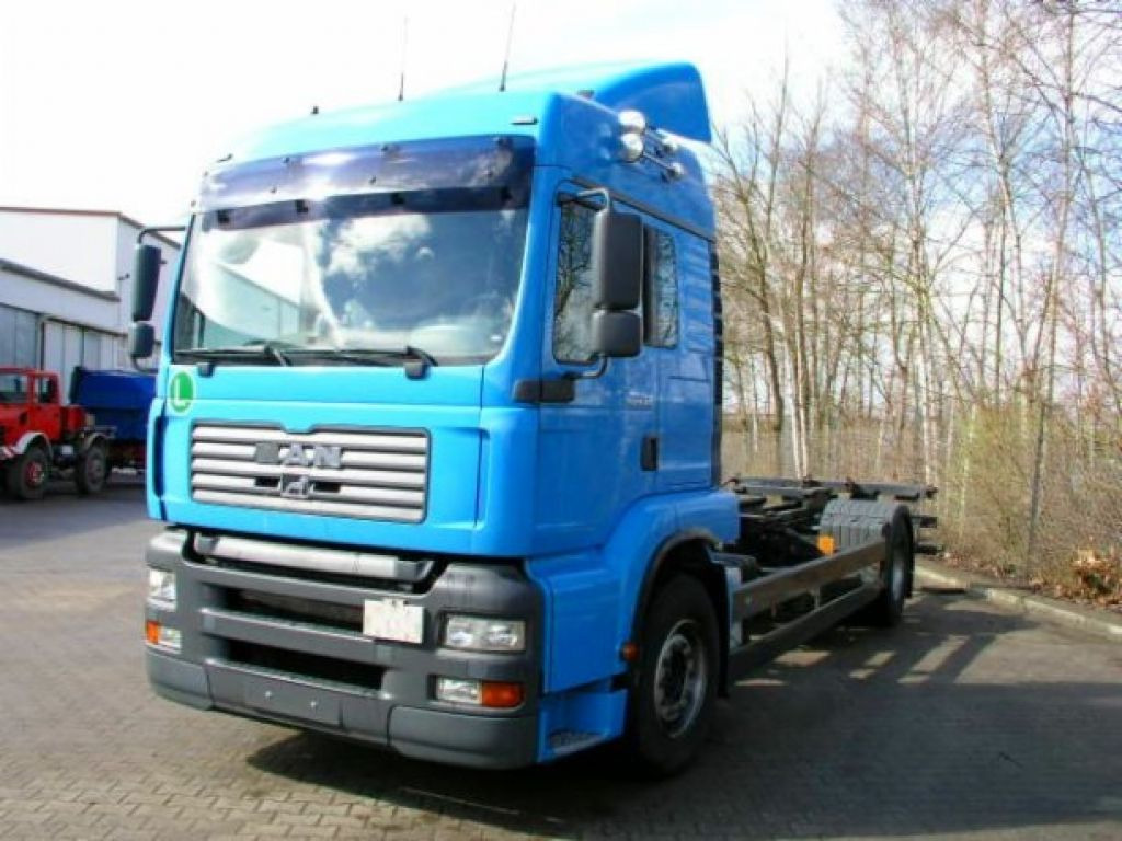 MAN 18.410 TGA2 Achs BDF- LKW - Container transporter/ Swap body truck: picture 2 MAN 18.410 TGA2 Achs BDF- LKW - Container transporter/ Swap body truck: picture 2