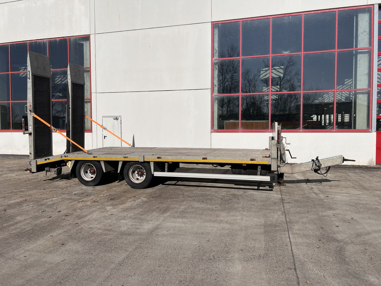 Möslein 19 t Tandemtieflader - Low loader trailer: picture 4 Möslein 19 t Tandemtieflader - Low loader trailer: picture 4