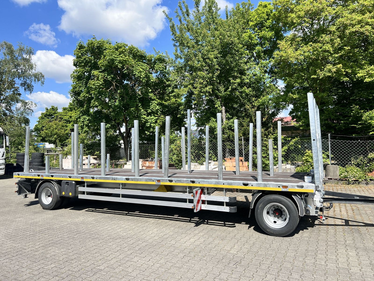 Möslein 2 Achs Jumbo- Plato- Anhänger - Dropside/ Flatbed trailer: picture 1 Möslein 2 Achs Jumbo- Plato- Anhänger - Dropside/ Flatbed trailer: picture 1