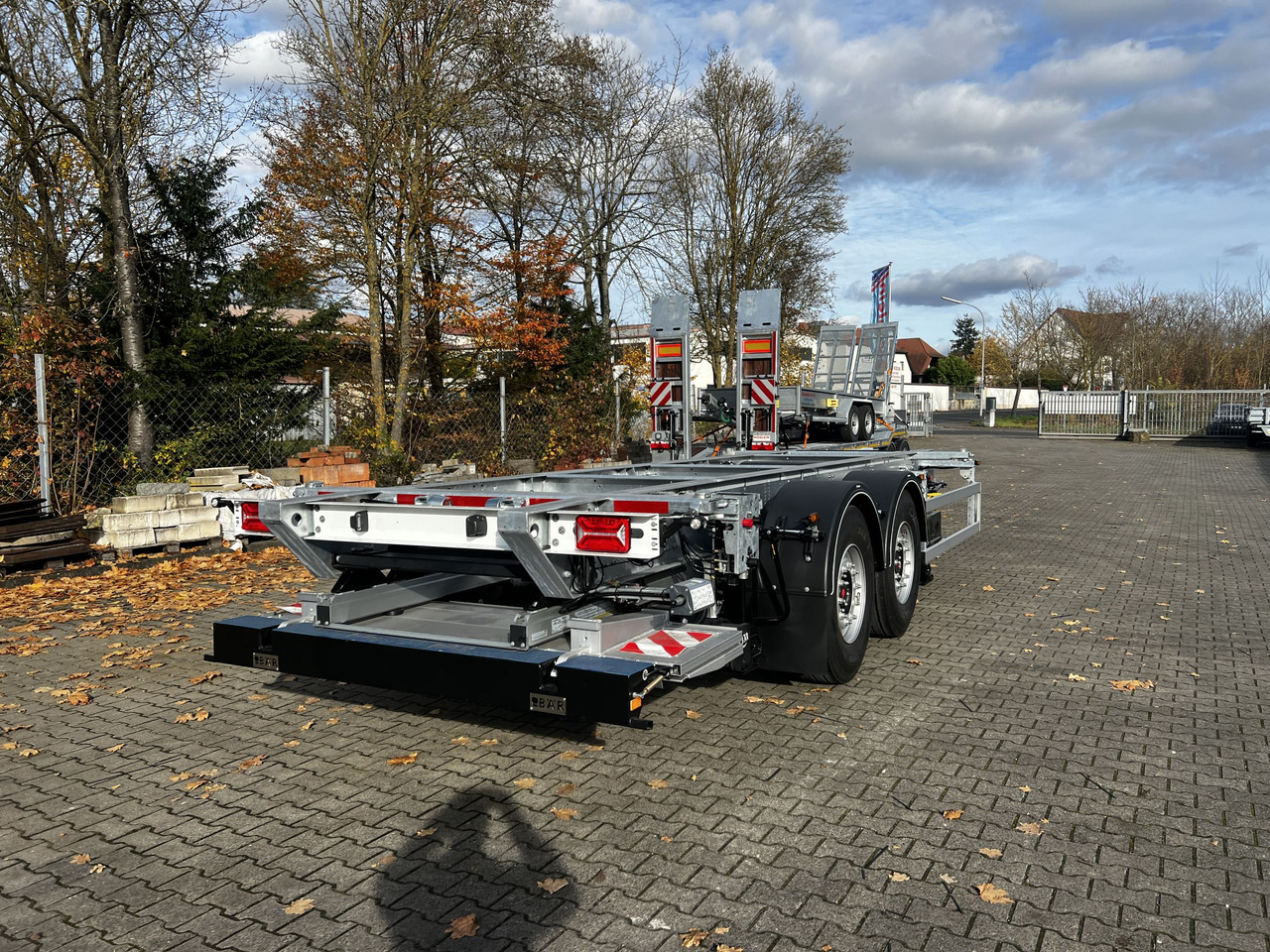Möslein BDF Tandem- BDF- Wechselanhänger mit Ladebordwand - Container transporter/ Swap body trailer: picture 5 Möslein BDF Tandem- BDF- Wechselanhänger mit Ladebordwand - Container transporter/ Swap body trailer: picture 5