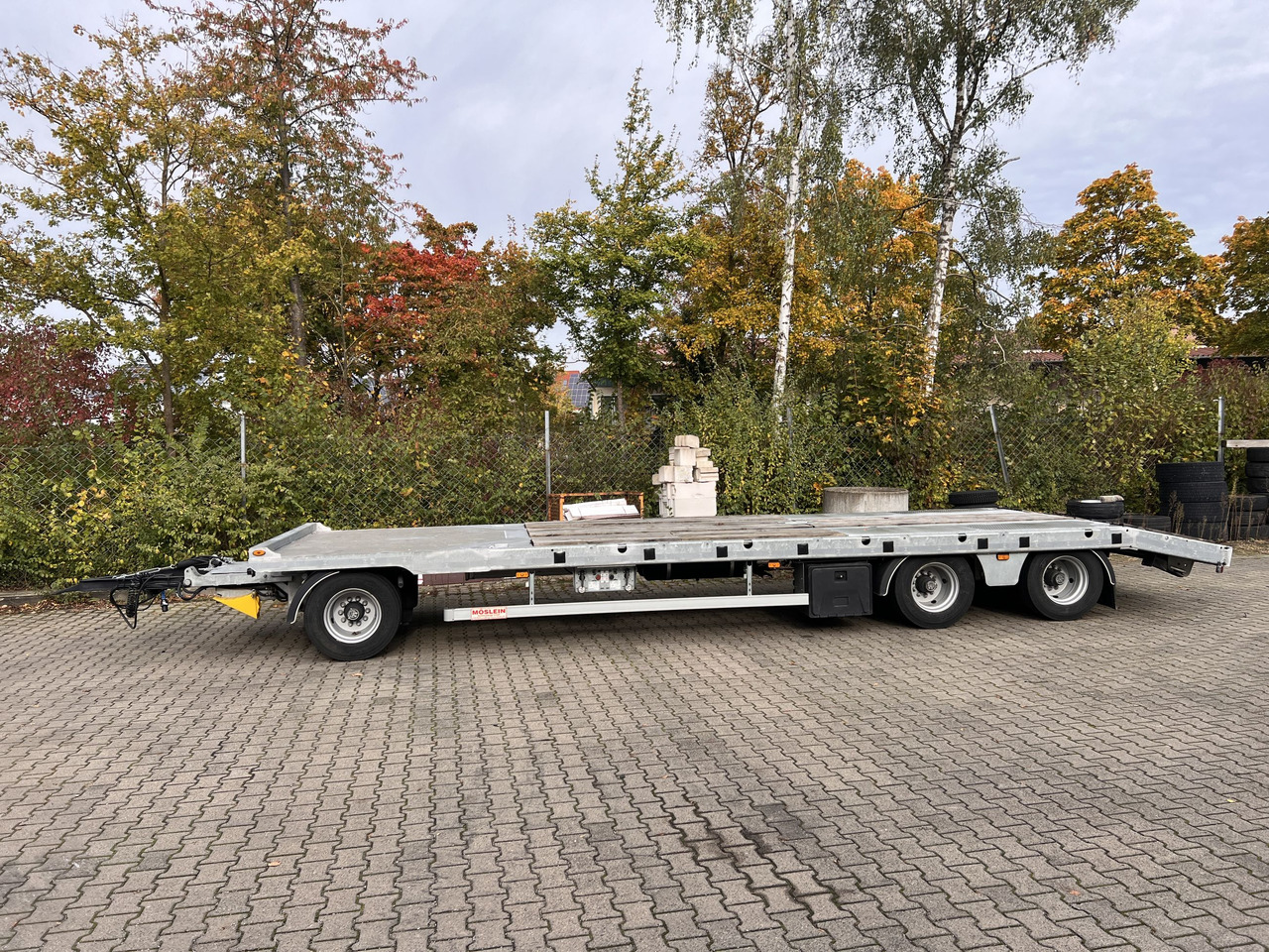 Möslein TO 3 F Schwebheim  3 Achs Tiefladeranhänger - Low loader trailer: picture 1 Möslein TO 3 F Schwebheim  3 Achs Tiefladeranhänger - Low loader trailer: picture 1
