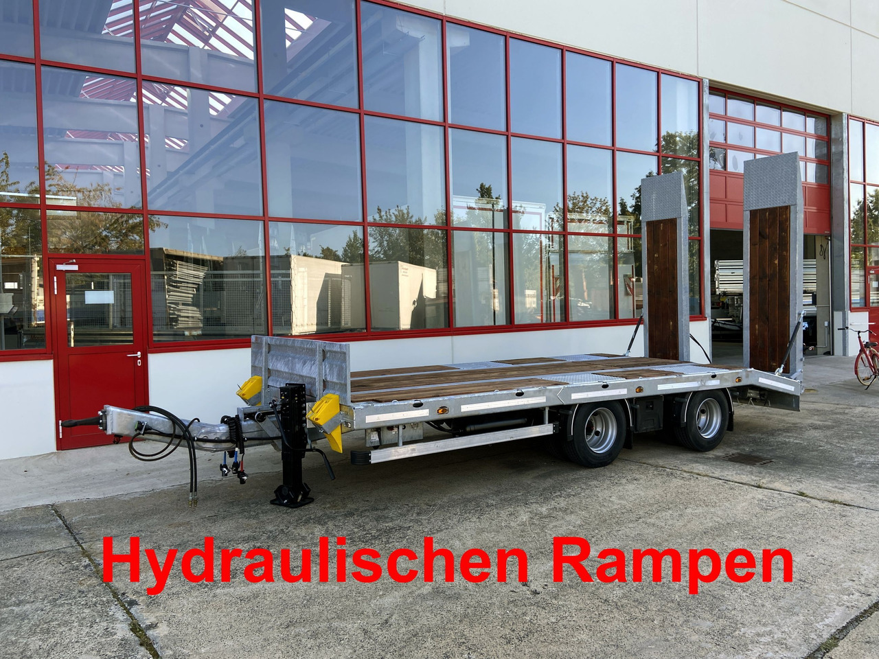 Möslein TT21-6,5 hydr 21 t Tandemtieflader, hydr. Rampen, NEU - Low loader trailer: picture 1 Möslein TT21-6,5 hydr 21 t Tandemtieflader, hydr. Rampen, NEU - Low loader trailer: picture 1