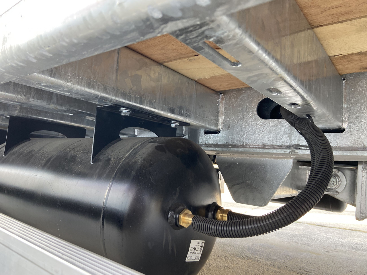 Möslein TT21- 7,2 21 t Tandemtieflader, Luftgefedert, NEU - Low loader trailer: picture 5 Möslein TT21- 7,2 21 t Tandemtieflader, Luftgefedert, NEU - Low loader trailer: picture 5