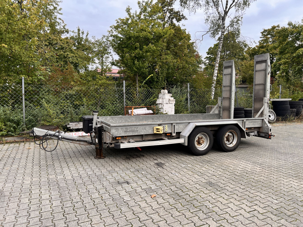 Tt  Tandemtieflader - Low loader trailer: picture 1 Tt  Tandemtieflader - Low loader trailer: picture 1