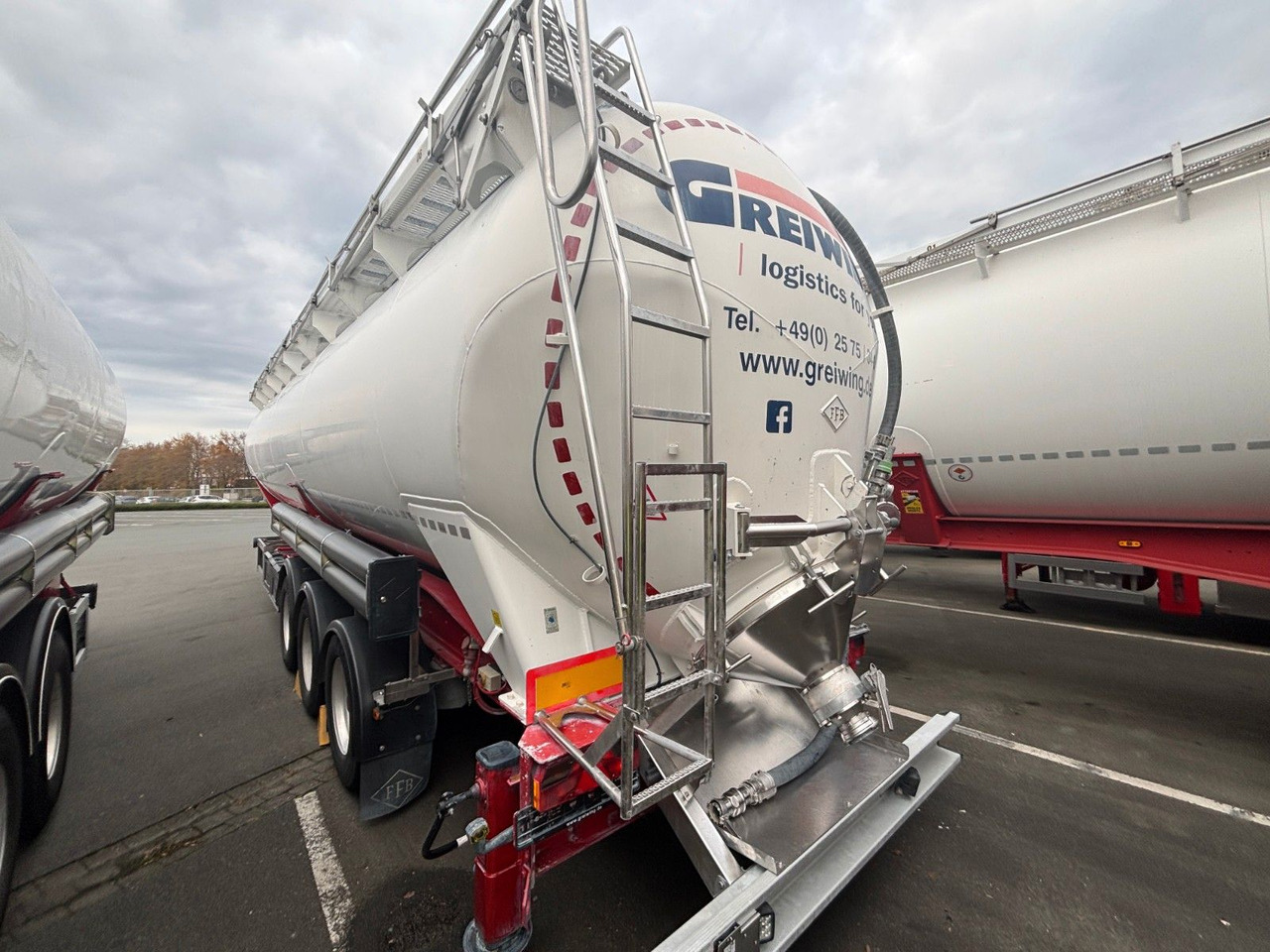 Feldbinder KIP 60.3 E-Hydraulik - Silo semi-trailer: picture 4 Feldbinder KIP 60.3 E-Hydraulik - Silo semi-trailer: picture 4