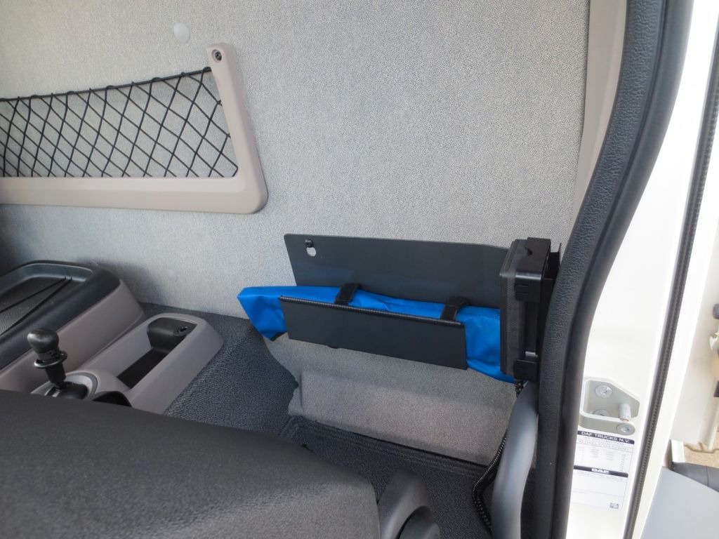 Beverage truck DAF LF 310 18t Zikun Getränkeaufbau DAF LF 310 18t Zikun Getränkeaufbau: picture 12 Beverage truck DAF LF 310 18t Zikun Getränkeaufbau DAF LF 310 18t Zikun Getränkeaufbau: picture 12