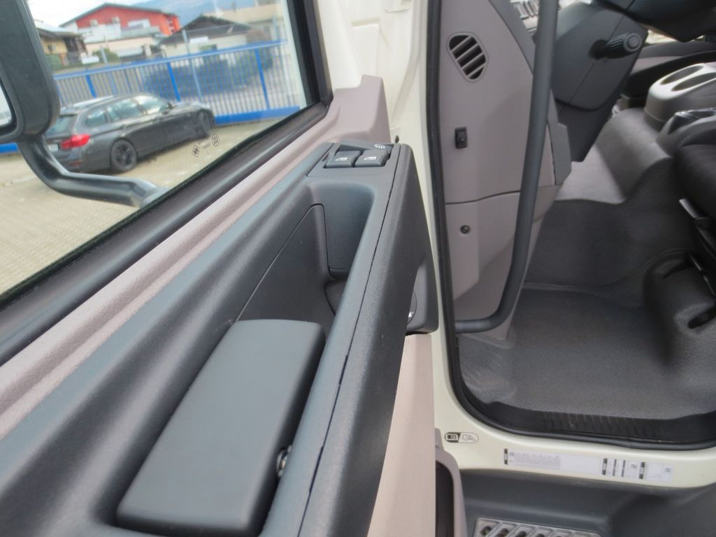 Beverage truck DAF LF 310 18t Zikun Getränkeaufbau DAF LF 310 18t Zikun Getränkeaufbau: picture 21 Beverage truck DAF LF 310 18t Zikun Getränkeaufbau DAF LF 310 18t Zikun Getränkeaufbau: picture 21