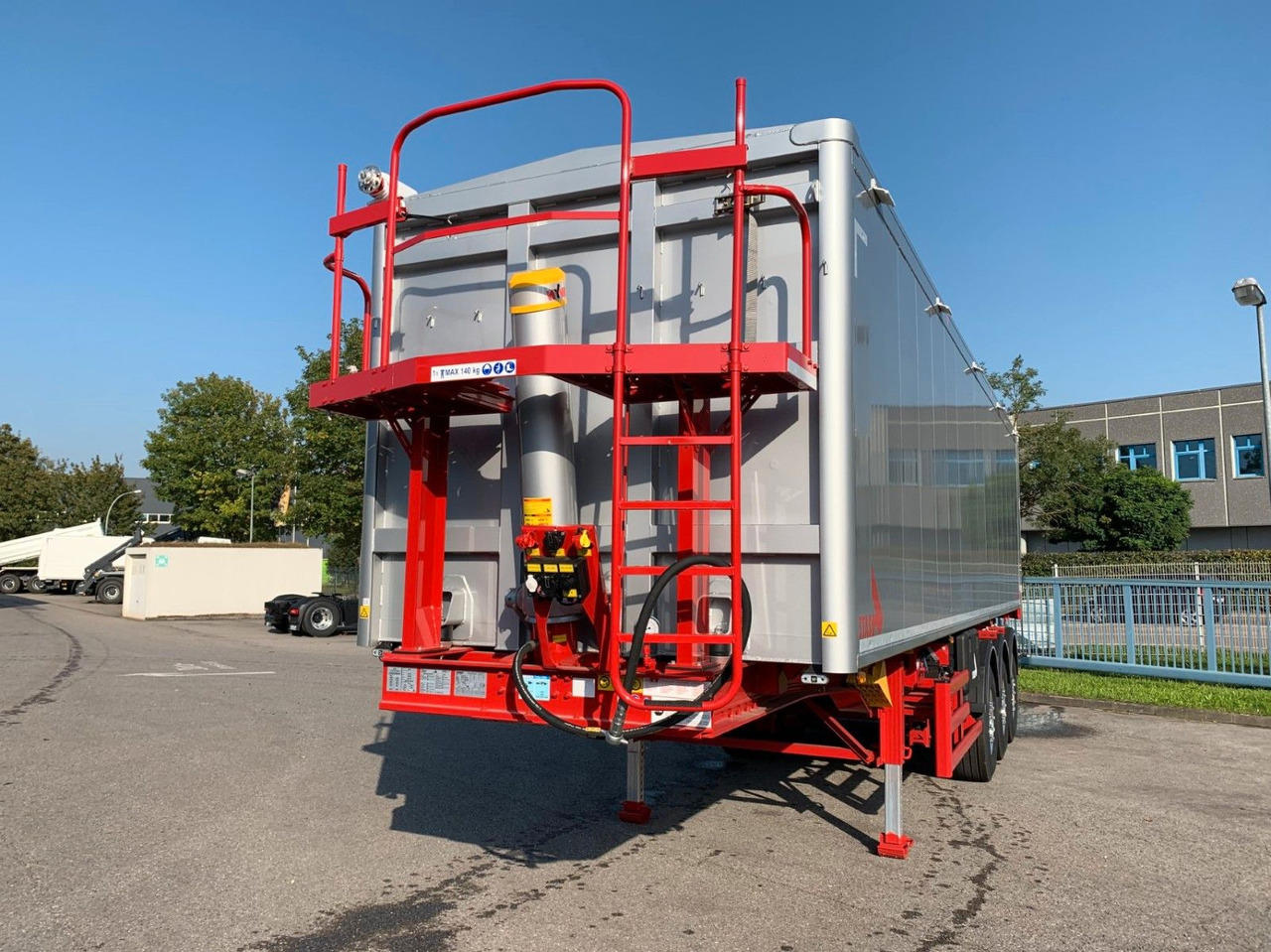 Stas Agrostar 51,8 cbm Stas Agrostar 51,8 cbm - Tipper semi-trailer: picture 4 Stas Agrostar 51,8 cbm Stas Agrostar 51,8 cbm - Tipper semi-trailer: picture 4