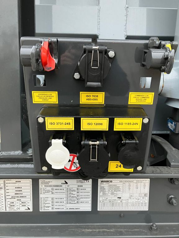 Stas agroSTAR 51,8 Kippsattelauflieger - Tipper semi-trailer: picture 4 Stas agroSTAR 51,8 Kippsattelauflieger - Tipper semi-trailer: picture 4