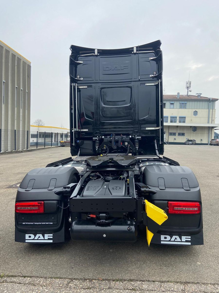 DAF XG+ 530 FT Edition Black DAF XG 530 FT Edition Black - Tractor unit: picture 5 DAF XG+ 530 FT Edition Black DAF XG 530 FT Edition Black - Tractor unit: picture 5