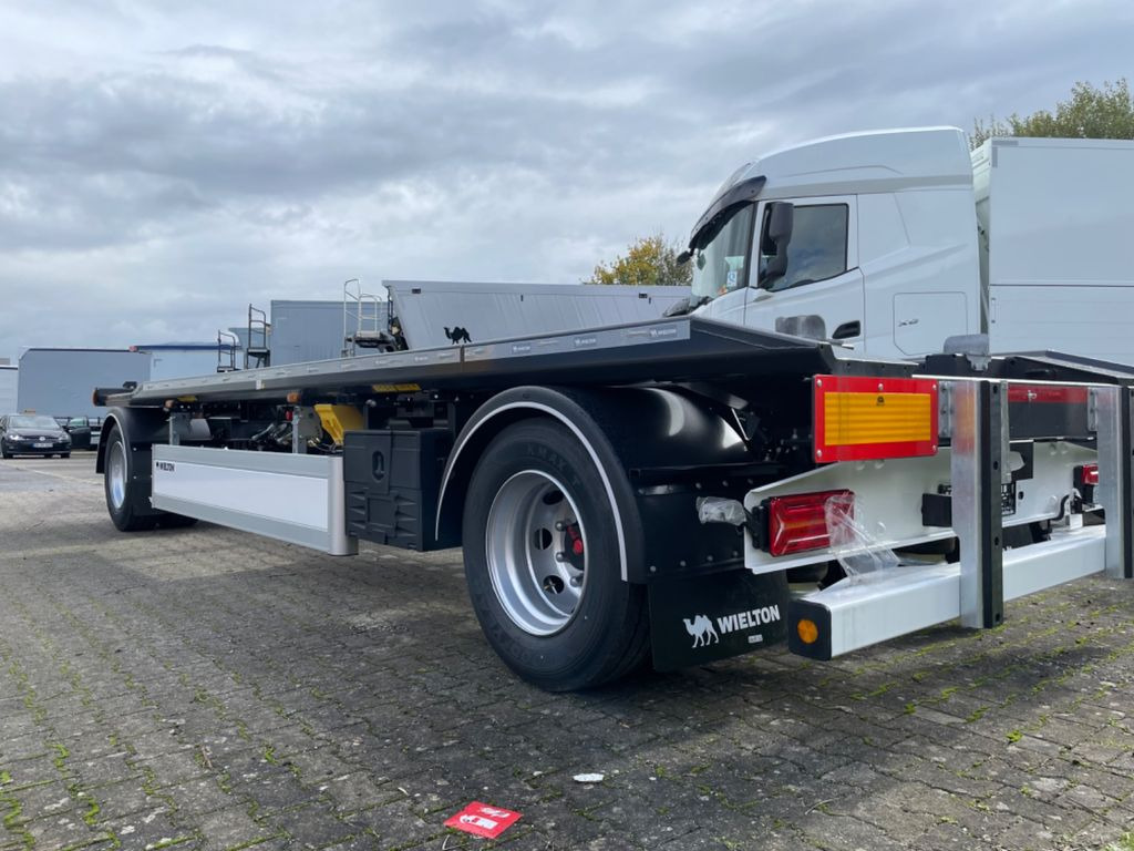 Wielton 2-Achs Außenroller-Abrollanhänger Wielton 2-Achs Außenroller-Abrollanhänger - Roll-off/ Skip trailer: picture 3 Wielton 2-Achs Außenroller-Abrollanhänger Wielton 2-Achs Außenroller-Abrollanhänger - Roll-off/ Skip trailer: picture 3