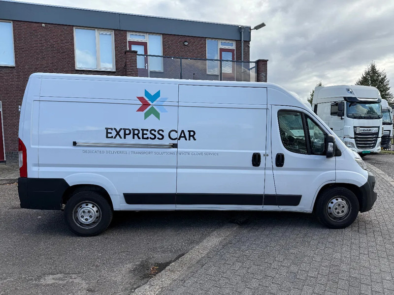 Opel Movano 2.2 D 140 pk 2022 L3 H2 !!!MOTOR PROBLEM !!! - Panel van: picture 4 Opel Movano 2.2 D 140 pk 2022 L3 H2 !!!MOTOR PROBLEM !!! - Panel van: picture 4