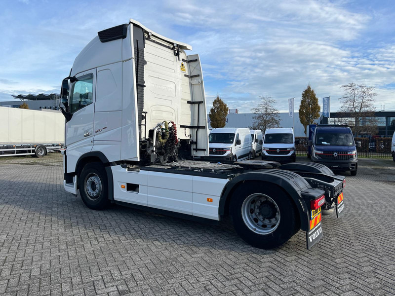 Tractor unit Volvo FH 460 4X2 Globetrotter X Tra High, Unlimited Edition, I-shave: picture 9 Tractor unit Volvo FH 460 4X2 Globetrotter X Tra High, Unlimited Edition, I-shave: picture 9