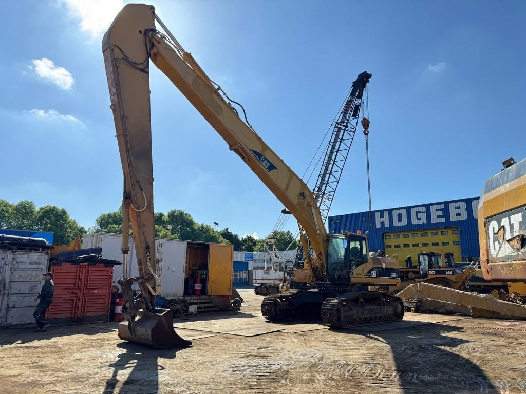 CAT 330CL 18M LONG REACH BOOM - Excavator: picture 2 CAT 330CL 18M LONG REACH BOOM - Excavator: picture 2