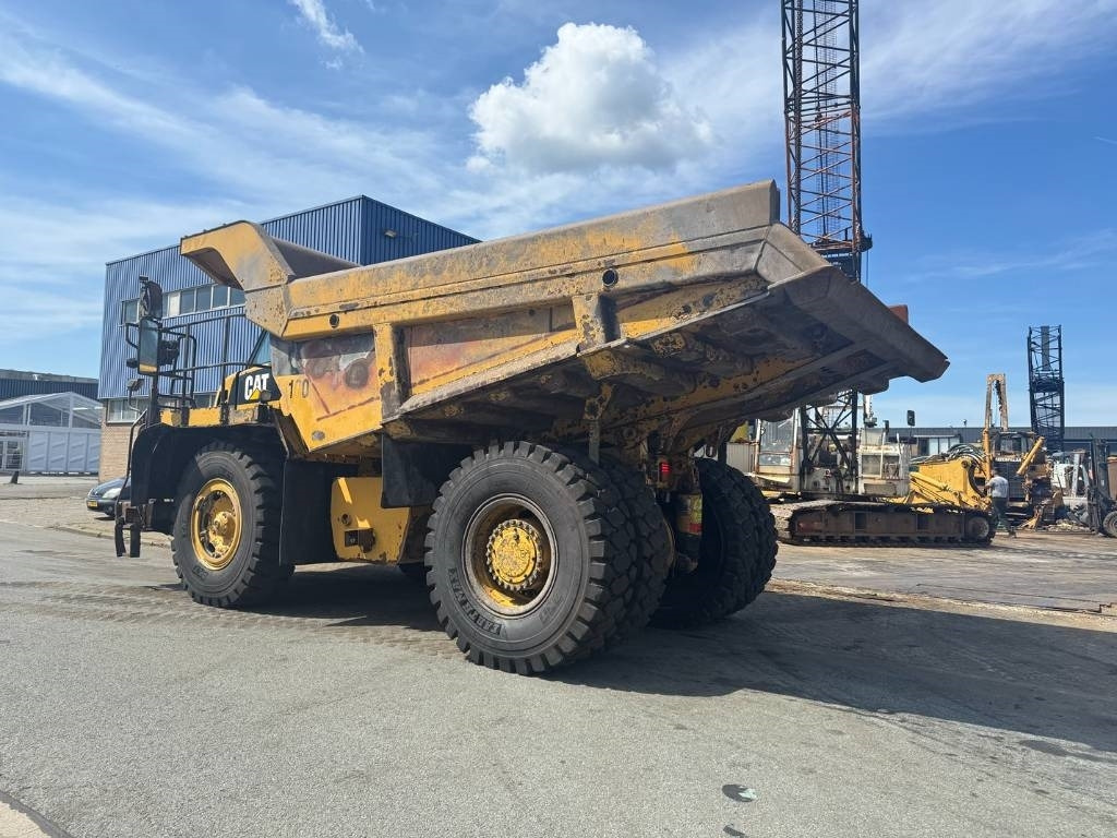 CAT 770 ( GERMAN MACHINE ) - Rigid dumper/ Rock truck: picture 3 CAT 770 ( GERMAN MACHINE ) - Rigid dumper/ Rock truck: picture 3
