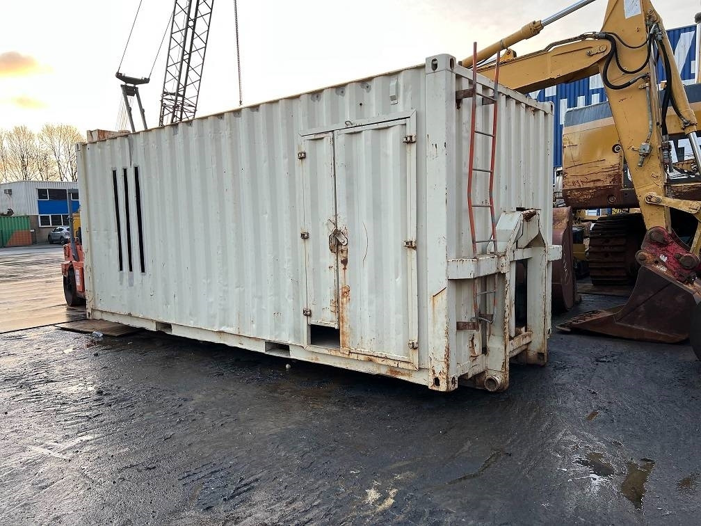 CAT C18 650kva generator - Generator set: picture 2 CAT C18 650kva generator - Generator set: picture 2