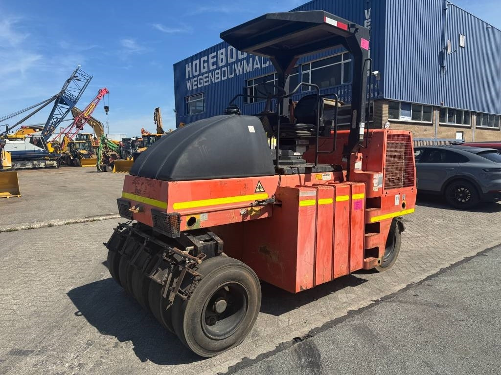 Dynapac CP 142 - Pneumatic roller: picture 2 Dynapac CP 142 - Pneumatic roller: picture 2