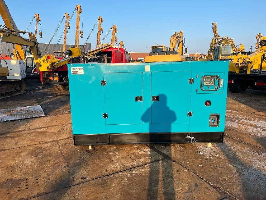 Ricardo 150KVA (120KW) SILENT GENERATOR 3 PHASE 50HZ 400V - Generator set: picture 2 Ricardo 150KVA (120KW) SILENT GENERATOR 3 PHASE 50HZ 400V - Generator set: picture 2