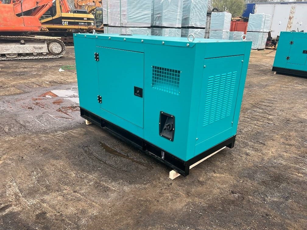 Ricardo 20KVA 16KW SILENT GENERATOR 3 PHASE 50HZ 400V NEW - Generator set: picture 5 Ricardo 20KVA 16KW SILENT GENERATOR 3 PHASE 50HZ 400V NEW - Generator set: picture 5