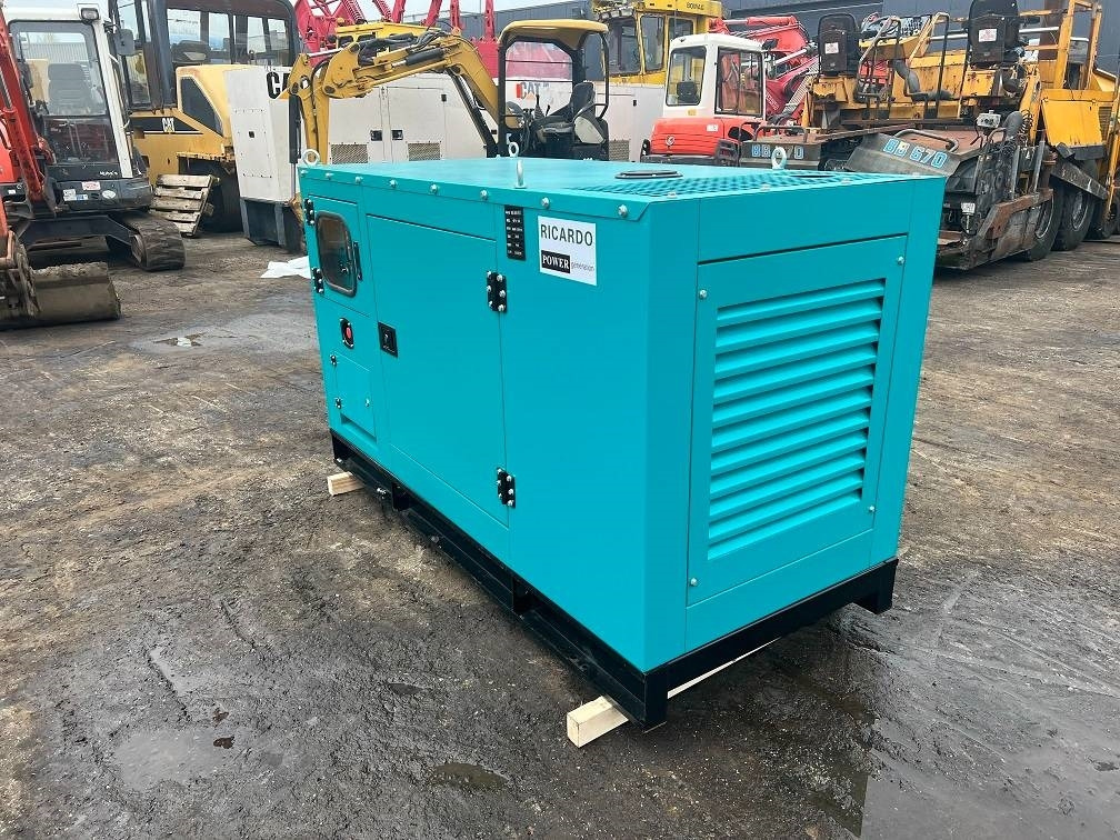 Ricardo 20KVA 16KW SILENT GENERATOR 3 PHASE 50HZ 400V NEW - Generator set: picture 3 Ricardo 20KVA 16KW SILENT GENERATOR 3 PHASE 50HZ 400V NEW - Generator set: picture 3