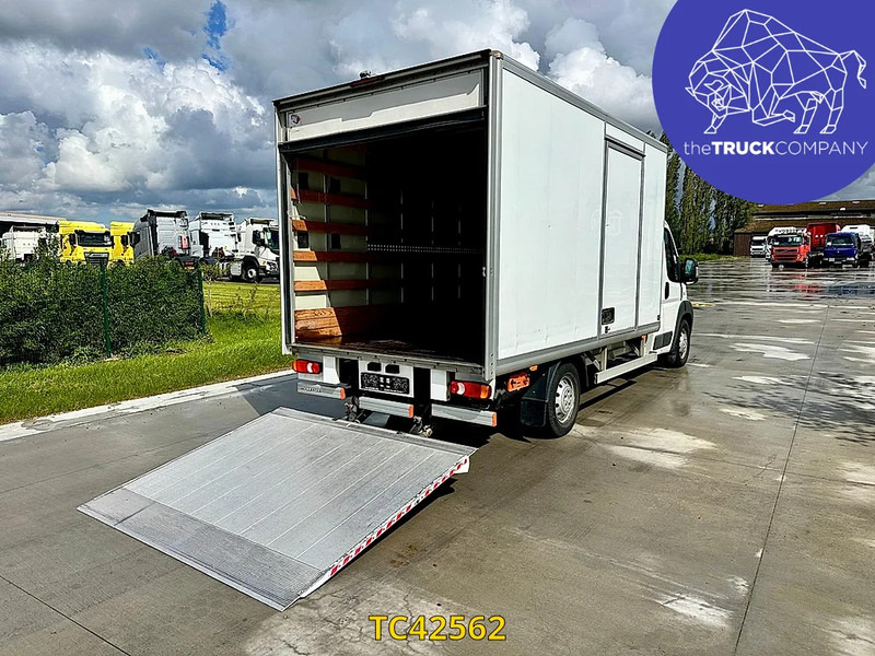 Fiat Ducato meubelbak + lift 3.0D automaat - Closed box van: picture 3 Fiat Ducato meubelbak + lift 3.0D automaat - Closed box van: picture 3