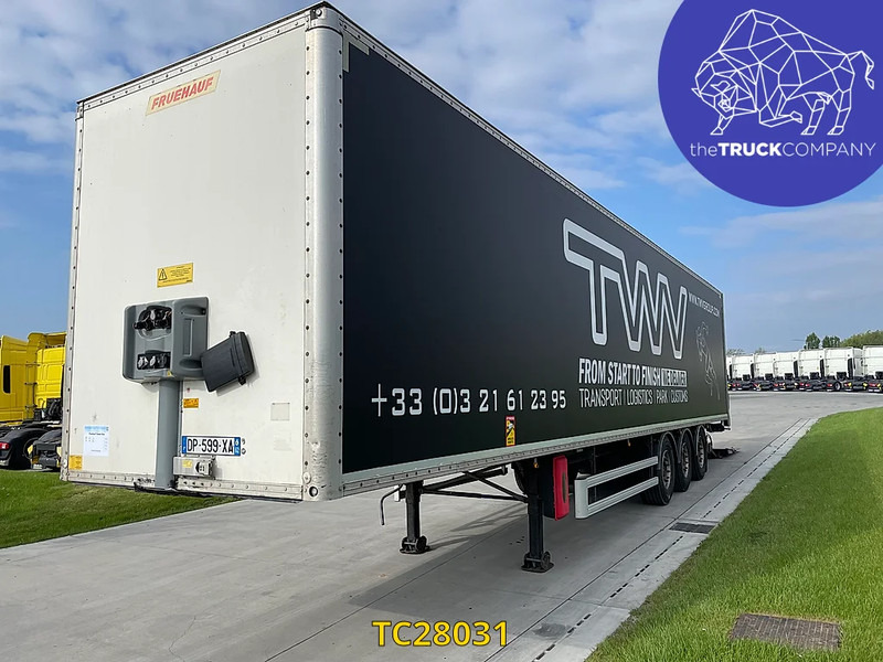 Fruehauf - Closed box semi-trailer: picture 1 Fruehauf - Closed box semi-trailer: picture 1