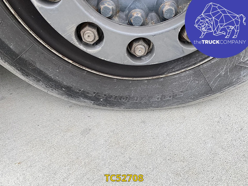 Iveco Stralis - Curtain side truck: picture 4 Iveco Stralis - Curtain side truck: picture 4