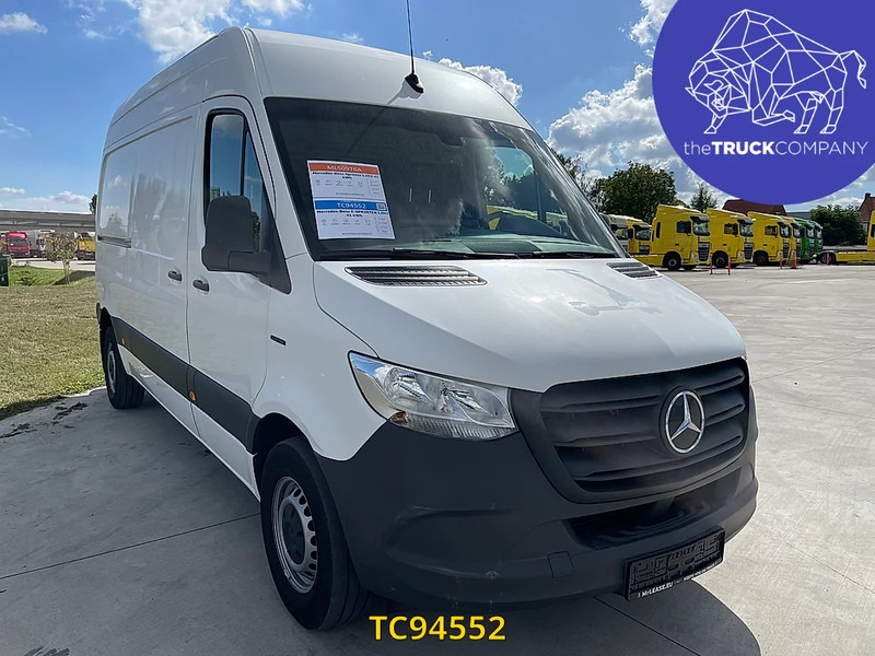 Panel van, Electric van Mercedes-Benz E-Sprinter L2H2 41 kWh: picture 12 Panel van, Electric van Mercedes-Benz E-Sprinter L2H2 41 kWh: picture 12